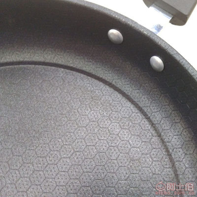 小价格，大变革 解密10元韩国风不粘煎锅的魅力